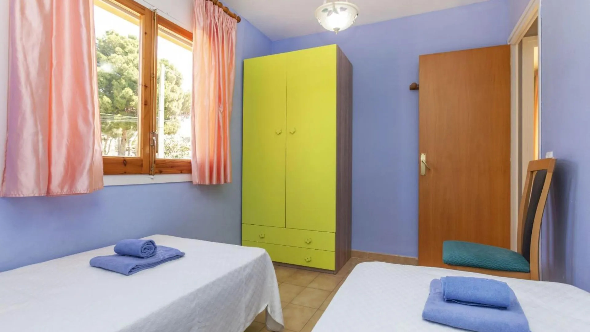 Apartment Del Lago By Interhome L'Escala