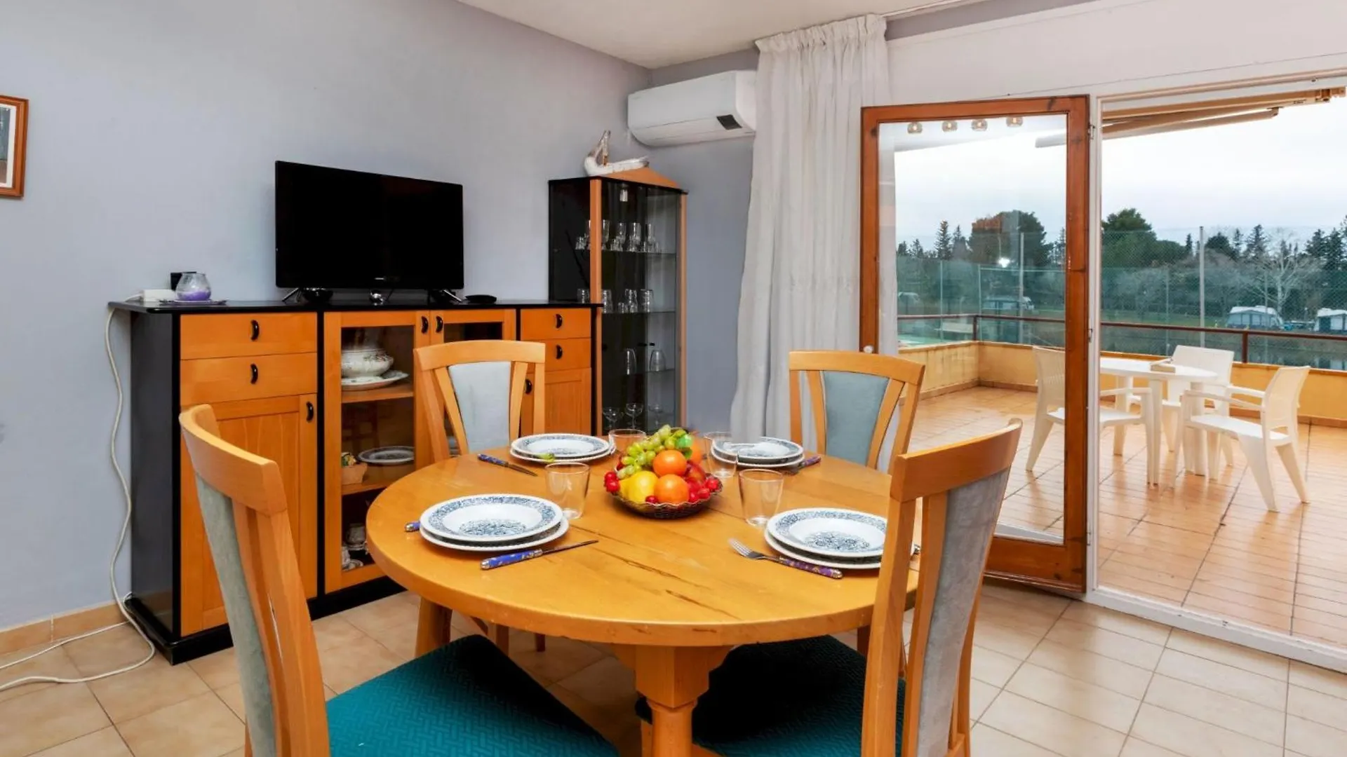 Apartment Del Lago By Interhome L'Escala
